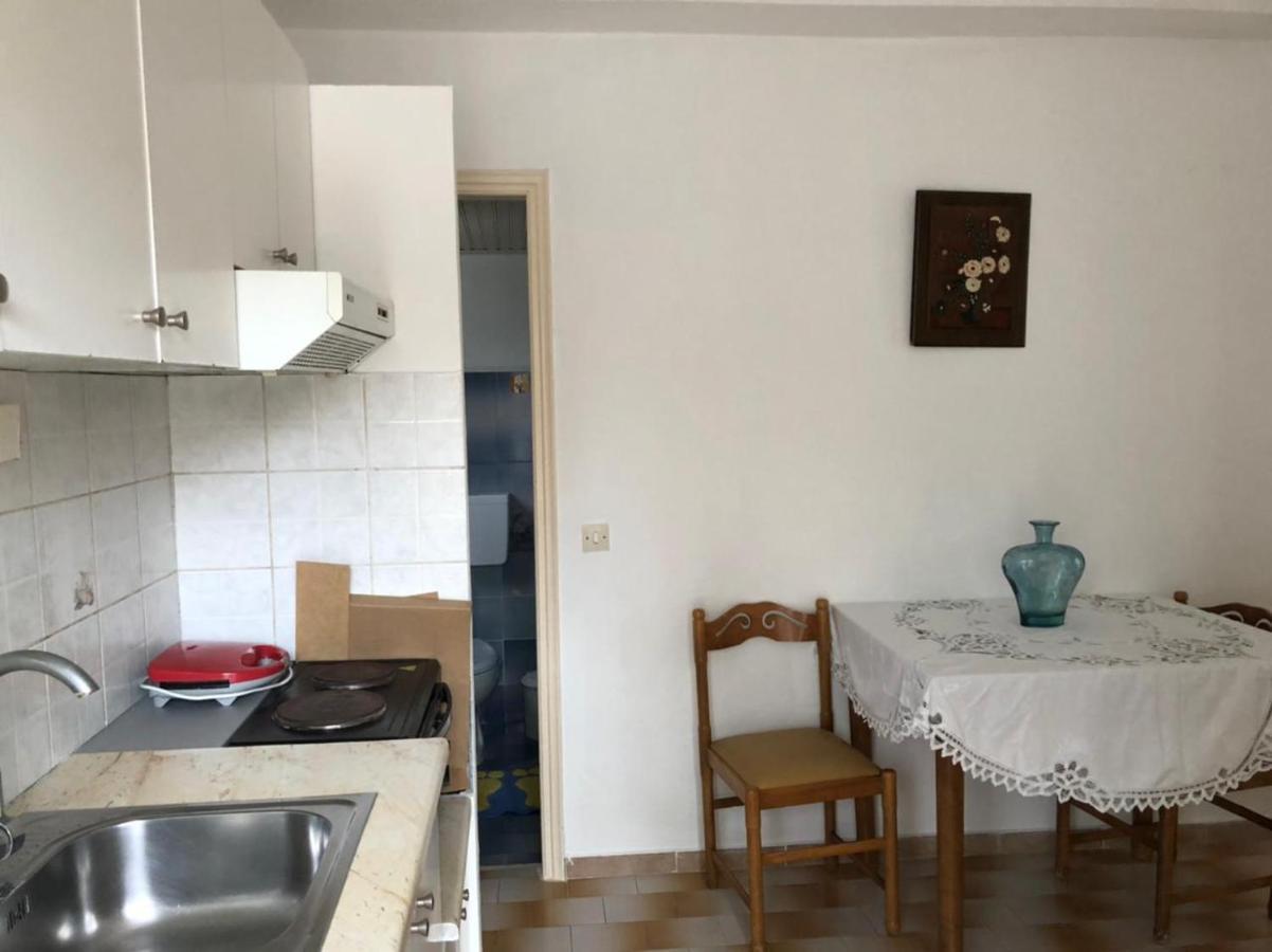 Loula'S Apartments جوفيا المظهر الخارجي الصورة