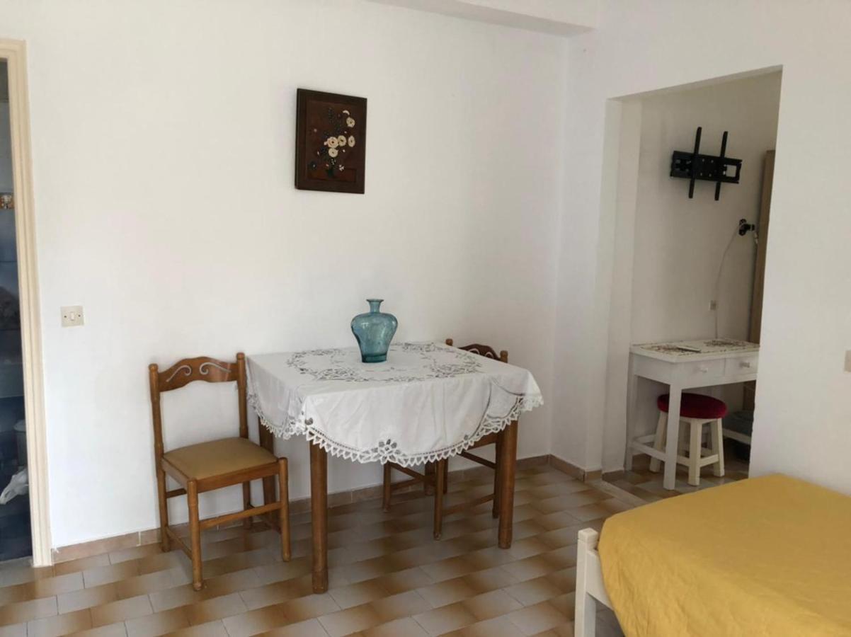 Loula'S Apartments جوفيا المظهر الخارجي الصورة